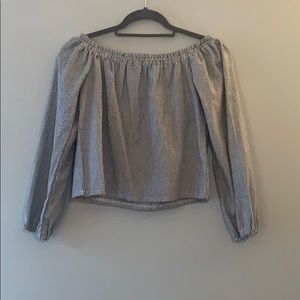 Super cute off the shoulder shirt for going out